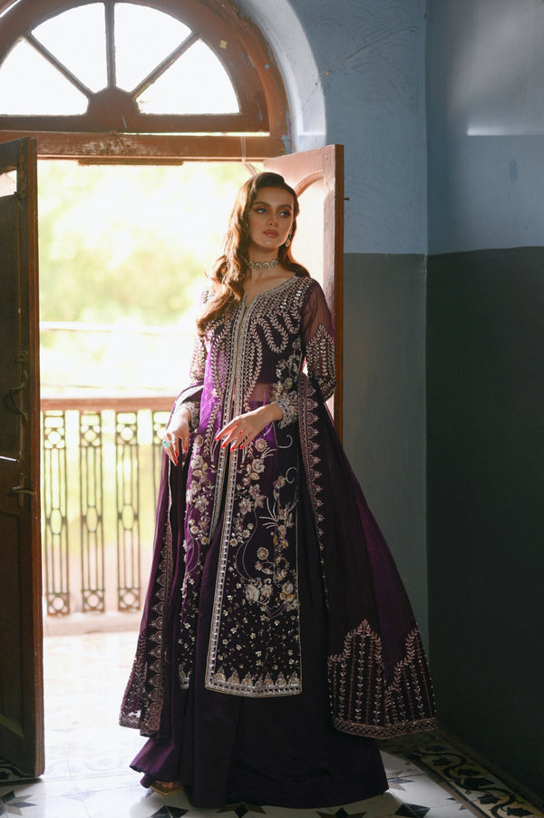 Pakistani Wedding Dresses: Redefining Luxury in the Indian Market